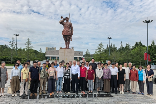 追寻铁军足迹 赓续红色血脉  ——北京新四军研究会赴盐城开展纪念叶挺将军  诞辰130周年党建研学活动   